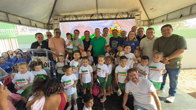 Imagem 1 - Com investimento de mais de R$ 900 mil em recursos próprios, a obra contemplou salas climatizadas, banheiros acessíveis, brinquedoteca, refeitório estruturado, novos móveis e materiais pedagógicos — tudo planejado com carinho e atenção aos detalhes para oferecer o melhor aos pequenos apodienses. Atualmente, a Creche Sonho de Criança atende 190 alunos, com o apoio de uma equipe dedicada de 56 profissionais que, todos os dias, fazem da educação um verdadeiro ato de amor. Imagem 1 - Com investimento de mais de R$ 900 mil em recursos próprios, a obra contemplou salas climatizadas, banheiros acessíveis, brinquedoteca, refeitório estruturado, novos móveis e materiais pedagógicos — tudo planejado com carinho e atenção aos detalhes para oferecer o melhor aos pequenos apodienses. Atualmente, a Creche Sonho de Criança atende 190 alunos, com o apoio de uma equipe dedicada de 56 profissionais que, todos os dias, fazem da educação um verdadeiro ato de amor.