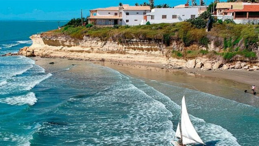 Imagem 1 - A programação terá início no dia 4, às 8h, no Restaurante Beach Sea, e incluirá momentos de formação e uma visita técnica especial. O roteiro, que prevê caminhadas e visitação a áreas naturais, passará por locais como as Falésias de Tibau, a Pedra do Chapéu e a Villa Tibau, destacando as belezas da "Praia das Areias Coloridas". Imagem 1 - A programação terá início no dia 4, às 8h, no Restaurante Beach Sea, e incluirá momentos de formação e uma visita técnica especial. O roteiro, que prevê caminhadas e visitação a áreas naturais, passará por locais como as Falésias de Tibau, a Pedra do Chapéu e a Villa Tibau, destacando as belezas da "Praia das Areias Coloridas".