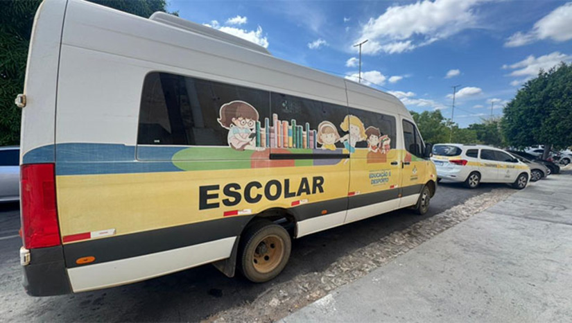 Imagem 1 - Os ônibus farão o deslocamento dos estudantes até as escolas onde as provas serão aplicadas, com saída programada para permitir que todos cheguem aos seus destinos com antecedência e sem contratempos. A medida reforça o compromisso da administração em oferecer condições igualitárias aos alunos da rede pública e particular, incentivando o acesso à educação e ao ensino superior. Imagem 1 - Os ônibus farão o deslocamento dos estudantes até as escolas onde as provas serão aplicadas, com saída programada para permitir que todos cheguem aos seus destinos com antecedência e sem contratempos. A medida reforça o compromisso da administração em oferecer condições igualitárias aos alunos da rede pública e particular, incentivando o acesso à educação e ao ensino superior.