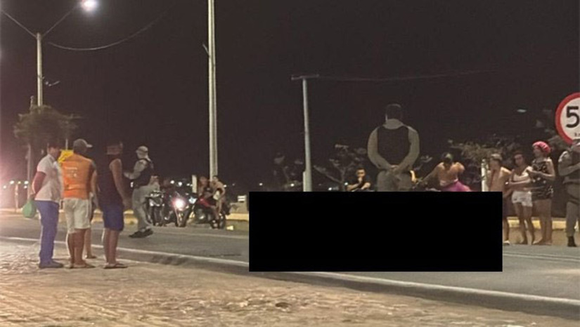 Imagem 1 - Ricardo Rodrigues da Rocha, de 50 anos, morreu no local. A outra vítima, de nome Ryan, chegou a ser socorrida pelo SAMU para o Hospital Sarah Kubistchek, em Areia Branca. A Polícia Rodoviária Federal foi acionada ao local, juntamente com a Policia Militar e também Policia Civil e Instituto Técnico-científico de Perícia (ITEP). Imagem 1 - Ricardo Rodrigues da Rocha, de 50 anos, morreu no local. A outra vítima, de nome Ryan, chegou a ser socorrida pelo SAMU para o Hospital Sarah Kubistchek, em Areia Branca. A Polícia Rodoviária Federal foi acionada ao local, juntamente com a Policia Militar e também Policia Civil e Instituto Técnico-científico de Perícia (ITEP).