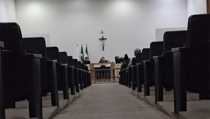 Imagem 1 - Na madrugada do dia 10 de abril de 2024, Jefferson Lucas Nascimento Targino, o Jeffinho, Matheus Carlos de Sousa, o Mathues Ploc, e João Paulo Lima de Moura, segundo o MPRN, mataram David Nícolas da Costa Vilela, no conjunto Nova Mossoró. Dos três, apenas João Paulo Lima de Moura vai ser julgado nesta terça-feira, 18. Os demais, serão julgados em momento posterior pelo Tribunal do Júri Popular. Imagem 1 - Na madrugada do dia 10 de abril de 2024, Jefferson Lucas Nascimento Targino, o Jeffinho, Matheus Carlos de Sousa, o Mathues Ploc, e João Paulo Lima de Moura, segundo o MPRN, mataram David Nícolas da Costa Vilela, no conjunto Nova Mossoró. Dos três, apenas João Paulo Lima de Moura vai ser julgado nesta terça-feira, 18. Os demais, serão julgados em momento posterior pelo Tribunal do Júri Popular.