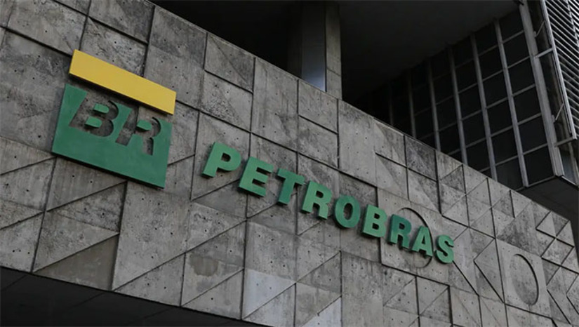 Imagem 1 - Funcionários da Petrobras entram em greve por tempo indeterminado Imagem 1 - Funcionários da Petrobras entram em greve por tempo indeterminado