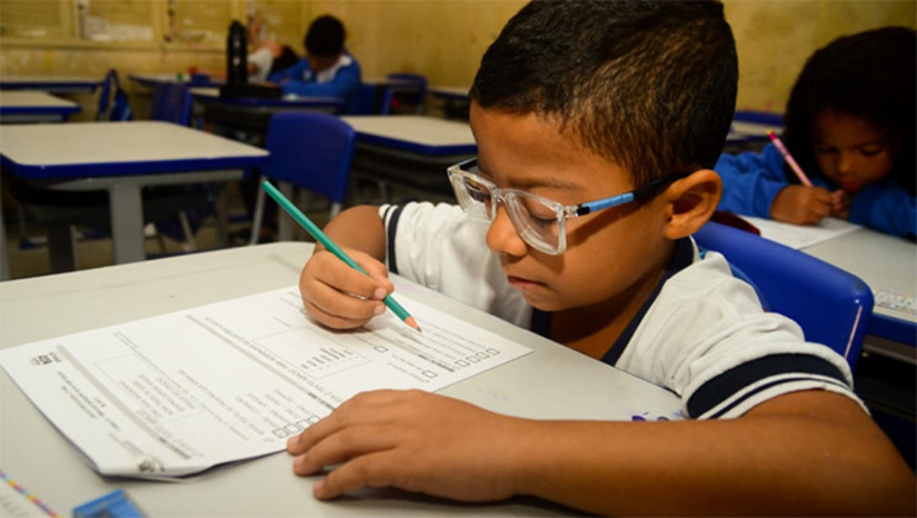 Imagem 1 -   Todo o processo deve ser realizado pelo endereço eletrônico http://mossoro-rn.portalsigeduc.com.br. A primeira etapa será renovação dos alunos, nos dias 22 e 23 de dezembro. Em seguida serão as transferências, de 2 a 5 de janeiro. A solicitação de novas matrículas será de 21 a 30 de janeiro.  matrícula de novos/as alunos/as com comprovada vulnerabilidade econômica ocorrerá no período de 21/01 a 23/01/2026. Já a matrícula de novos alunos sem comprovada vulnerabilidade econômica ocorrerá no período de 28 a 30/01/2026. Foto: Wilson Moreno