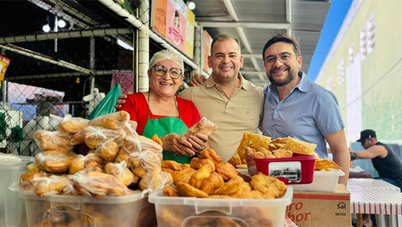 Imagem 1 - Pesquisa do Projeto TCM Pesquisa aponta que 75,8% da população aprovam a administração, refletindo confiança, diálogo e trabalho próximo da comunidade. Para o prefeito Sabino Neto, o momento é de gratidão e responsabilidade ainda maior. “Encerrar o ano com esse índice de aprovação é um abraço coletivo do povo de Apodi. É a confirmação de que estamos no caminho certo e que nosso trabalho faz sentido para quem mais importa: a população”, destacou. Imagem 1 - Pesquisa do Projeto TCM Pesquisa aponta que 75,8% da população aprovam a administração, refletindo confiança, diálogo e trabalho próximo da comunidade. Para o prefeito Sabino Neto, o momento é de gratidão e responsabilidade ainda maior. “Encerrar o ano com esse índice de aprovação é um abraço coletivo do povo de Apodi. É a confirmação de que estamos no caminho certo e que nosso trabalho faz sentido para quem mais importa: a população”, destacou.