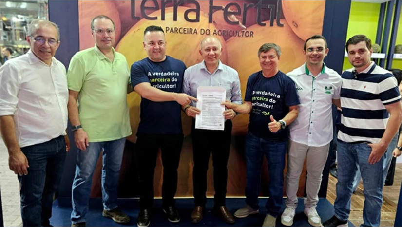 Imagem 1 -  Ao todo, foram 230 licenças aprovadas pelos técnicos do Posto Avançado do IDEMA, com sede em Mossoró-RN, com alcance em todo o Oeste do Rio Grande do Norte. Este resultado reflete o esforço de descentralização do órgão e a agilidade na regularização de setores estratégicos para a economia e saúde da região Oeste, possibilitando, principalmente, abertura de mais leitos de saúde e postos de trabalho em vários seguimentos da região. A descentralização dos serviços é projeto do atual presidente do IDEMA, Werner Farkkatt Tabosa.
