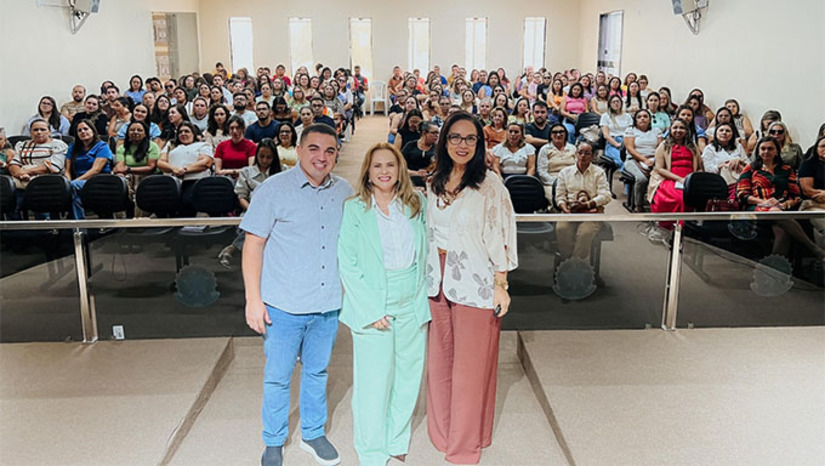 Imagem 1 - A educação de Serra do Mel, garantiu para 2026 R$ 4,19 milhões em complementações do Fundeb. Somando recursos do VAAT e do VAAR. O valor representa um aumento superior a R$ 2,5 milhões em relação ao ano anterior, resultado do fortalecimento da gestão educacional, do cumprimento de critérios técnicos e da melhoria dos indicadores da rede municipal. Os recursos serão destinados à infraestrutura, formação e valorização dos profissionais da educação e ao fortalecimento das ações pedagógicas, consolidando o crescimento da educação pública no município. Imagem 1 - A educação de Serra do Mel, garantiu para 2026 R$ 4,19 milhões em complementações do Fundeb. Somando recursos do VAAT e do VAAR. O valor representa um aumento superior a R$ 2,5 milhões em relação ao ano anterior, resultado do fortalecimento da gestão educacional, do cumprimento de critérios técnicos e da melhoria dos indicadores da rede municipal. Os recursos serão destinados à infraestrutura, formação e valorização dos profissionais da educação e ao fortalecimento das ações pedagógicas, consolidando o crescimento da educação pública no município.
