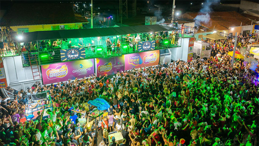 Imagem 1 -  Entre as atrações já confirmadas estão Lito Lins, Cavaleiros do Forró, Olodum e, reforçando ainda mais a programação, a Prefeitura de Grossos confirmou neste sábado (17), a participação da consagrada banda Grafith, uma das mais aguardadas pelo público.  Com uma programação pensada para todos os públicos, o Carnaval de Grossos 2026 "Do Jeito que o Povo Ama" promete mais uma vez movimentar toda a região da Costa Branca, fortalecer a cultura popular e atrair foliões de todo estado.