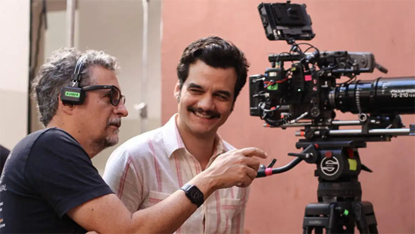 Imagem 1 -  O Agente Secreto foi indicado simultaneamente a Melhor Filme, Melhor Filme Internacional e Melhor Direção Elenco (nova categoria), enquanto Wagner Moura recebeu indicação a Melhor Ator por sua atuação no longa. Com as quatro indicações, O Agente Secreto chega ao mesmo número recorde de indicações do filme Cidade de Deus, em 2004. A lista foi anunciada nesta quinta-feira, (22) pela Academy of Motion Picture Arts and Sciences, marcando o início da etapa decisiva da 98ª edição do prêmio e confirmando um momento histórico para o cinema brasileiro.