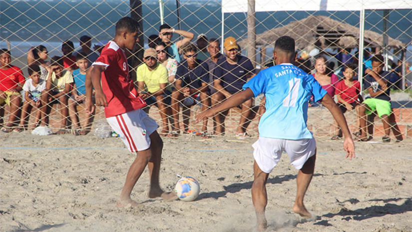 Imagem 1 - A 6ª edição dos Jogos de Verão acontece na praia de Pernambuquinho neste final de semana. O evento contará com diversas modalidades esportivas, como beach soccer, corrida, jiu-jitsu, capoeira, vôlei de praia, futevôlei e kitesurf, reunindo atletas e público em uma programação intensa ao longo do fim de semana. Com estrutura completa, apoio da área da saúde e foco na valorização do esporte, os Jogos de Verão fortalecem o turismo, impulsionam a economia local e consolidam Grossos como destino esportivo e de lazer. Imagem 1 - A 6ª edição dos Jogos de Verão acontece na praia de Pernambuquinho neste final de semana. O evento contará com diversas modalidades esportivas, como beach soccer, corrida, jiu-jitsu, capoeira, vôlei de praia, futevôlei e kitesurf, reunindo atletas e público em uma programação intensa ao longo do fim de semana. Com estrutura completa, apoio da área da saúde e foco na valorização do esporte, os Jogos de Verão fortalecem o turismo, impulsionam a economia local e consolidam Grossos como destino esportivo e de lazer.