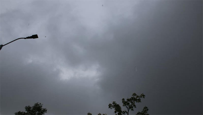 Imagem 1 - A Secretaria Municipal de Agricultura e Desenvolvimento Rural (Seadru) divulgou relatório com os volumes de chuva registrados na zona rural de Mossoró nos primeiros dez dias de fevereiro. O levantamento aponta precipitações nas quatro regiões do município, com destaque para o Projeto de Assentamento Paulo Freire, no polo Maísa, que acumulou 199 mm. Outras localidades também apresentaram bons volumes. Os dados são coletados por meio de pluviômetros distribuídos às lideranças rurais para monitoramento das chuvas. Imagem 1 - A Secretaria Municipal de Agricultura e Desenvolvimento Rural (Seadru) divulgou relatório com os volumes de chuva registrados na zona rural de Mossoró nos primeiros dez dias de fevereiro. O levantamento aponta precipitações nas quatro regiões do município, com destaque para o Projeto de Assentamento Paulo Freire, no polo Maísa, que acumulou 199 mm. Outras localidades também apresentaram bons volumes. Os dados são coletados por meio de pluviômetros distribuídos às lideranças rurais para monitoramento das chuvas.