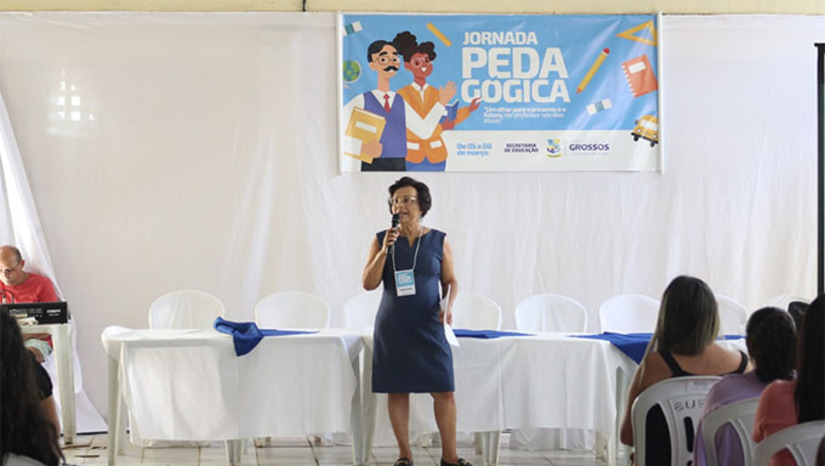 Imagem 1 - Durante a abertura oficial, a prefeita municipal, Cinthia Sonale, fará uso da palavra destacando a importância do investimento contínuo na educação como base para o desenvolvimento do município. A Jornada contará ainda com a palestra magna ministrada pelo professor Me. Mistênio Bertuleza de Araújo, que irá aprofundar o debate sobre o tema central do evento, destacando o ensino como elemento essencial para garantir aprendizagem significativa e equidade no ambiente escolar. Imagem 1 - Durante a abertura oficial, a prefeita municipal, Cinthia Sonale, fará uso da palavra destacando a importância do investimento contínuo na educação como base para o desenvolvimento do município. A Jornada contará ainda com a palestra magna ministrada pelo professor Me. Mistênio Bertuleza de Araújo, que irá aprofundar o debate sobre o tema central do evento, destacando o ensino como elemento essencial para garantir aprendizagem significativa e equidade no ambiente escolar.