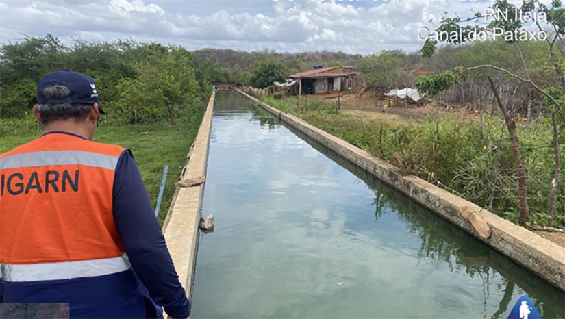 Imagem 1 - A obra prevê investimento de R$ 9,8 milhões para estrutura de 9 km entre Itajá e Ipanguaçu. O canal recebe águas da Barragem Armando Ribeiro Gonçalves, em Assú, perenizando o Rio Pataxó. A estrutura, que fica entre os municípios de Itajá e Ipanguaçu, é responsável por abastecer a Adutora Sertão Central Cabugi, beneficiando os municípios da região do Vale do Açu. De acordo com o edital, a licitação será por concorrência eletrônica, para contratação de empresa especializada em manutenção e reparo, com fornecimento de materiais. Imagem 1 - A obra prevê investimento de R$ 9,8 milhões para estrutura de 9 km entre Itajá e Ipanguaçu. O canal recebe águas da Barragem Armando Ribeiro Gonçalves, em Assú, perenizando o Rio Pataxó. A estrutura, que fica entre os municípios de Itajá e Ipanguaçu, é responsável por abastecer a Adutora Sertão Central Cabugi, beneficiando os municípios da região do Vale do Açu. De acordo com o edital, a licitação será por concorrência eletrônica, para contratação de empresa especializada em manutenção e reparo, com fornecimento de materiais.