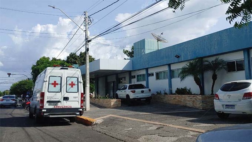 Imagem 1 -  A paciente está internada desde o dia 20, seguindo os protocolos estabelecidos pelo Ministério da Saúde para este tipo de patologia, na Unidade de Pronto Atendimento da Prefeitura de Mossoró-RN. Em Nota, a Secretária Municipal de Saúde confirma que fez coletas de exames e enviou para analises no Laboratório Central, em Natal, e que não e existe confirmação de que seja monkeypox.