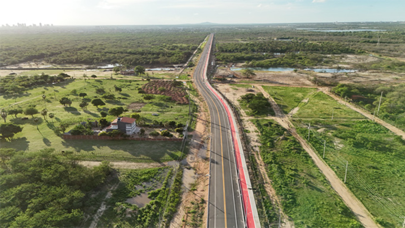 Imagem 1 - O Complexo Viário 15 de Março, com 8 quilômetros de extensão, faz a ligação urbana entre a BR-110 e a BR-304. A rodovia conta com uma ponte de 144 metros de extensão, a maior já construida no município, num investimento de aproximadamente R$ 100 milhões, recursos destinados pelo Governo Federal e pela Prefeitura de Mossoró. Veja na matéria, como participar da corrida e do passeio ciclistico. Imagem 1 - O Complexo Viário 15 de Março, com 8 quilômetros de extensão, faz a ligação urbana entre a BR-110 e a BR-304. A rodovia conta com uma ponte de 144 metros de extensão, a maior já construida no município, num investimento de aproximadamente R$ 100 milhões, recursos destinados pelo Governo Federal e pela Prefeitura de Mossoró. Veja na matéria, como participar da corrida e do passeio ciclistico.