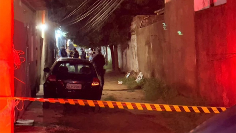 Imagem 1 - A vítima do primeiro caso é Iataílton Damasceno de França, de 47 anos. O segundo caso teve como vítima Vinícius Carlos Bessa Viana, perseguido e morto a tiros nas imediações do Centro Administrativo da Prefeitura de Mossoró, no bairro Aeroporto. O terceiro caso, a PM confirmou há pocos instantes na Estrada de Alagoinha. Imagem 1 - A vítima do primeiro caso é Iataílton Damasceno de França, de 47 anos. O segundo caso teve como vítima Vinícius Carlos Bessa Viana, perseguido e morto a tiros nas imediações do Centro Administrativo da Prefeitura de Mossoró, no bairro Aeroporto. O terceiro caso, a PM confirmou há pocos instantes na Estrada de Alagoinha.