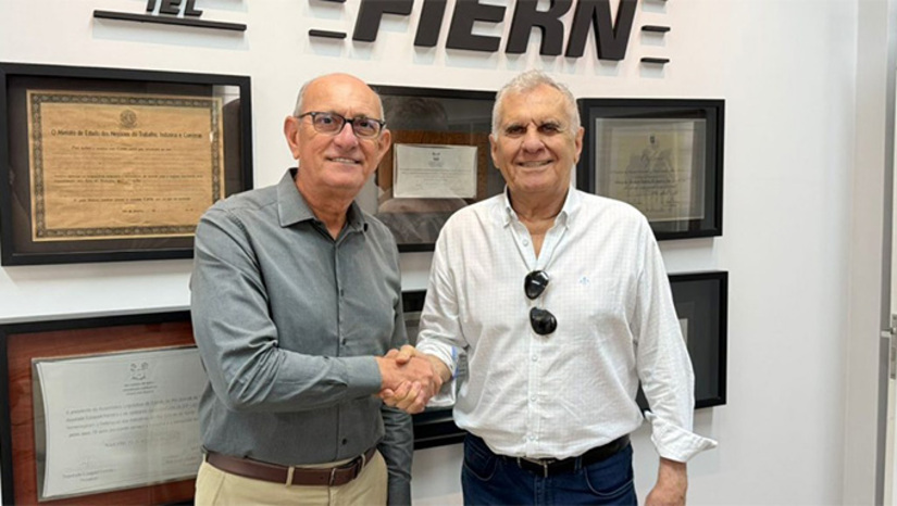   O presidente interino destacou a responsabilidade e dedicação com que assume o cargo. “Pela primeira vez, um mossoroense assume a presidência da FIERN, então fico lisonjeado por essa missão. Assumo com muita responsabilidade, dedicação e respeito, dada a importância do cargo”, disse. “Estou na Federação das Indústrias há 45 anos, sempre trabalhei pela indústria do Rio Grande do Norte e continuarei sempre trabalhando”, concluiu Vilmar Pereira.