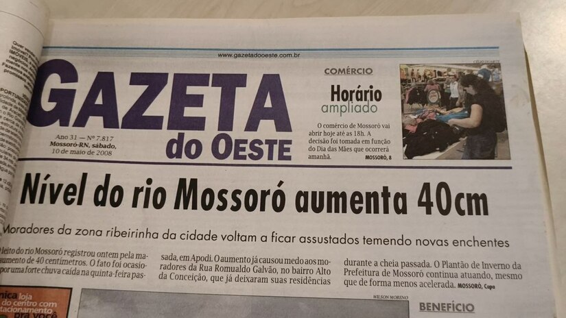 Imagem 1 - O documentário narra a fundação, o auge e o legado da Gazeta do Oeste, um dos veículos mais influentes do Rio Grande do Norte. Através de depoimentos e registros históricos, o filme homenageia os profissionais que passaram pela redação e destaca o papel do jornal na formação da identidade mossoroense. Imagem 1 - O documentário narra a fundação, o auge e o legado da Gazeta do Oeste, um dos veículos mais influentes do Rio Grande do Norte. Através de depoimentos e registros históricos, o filme homenageia os profissionais que passaram pela redação e destaca o papel do jornal na formação da identidade mossoroense.
