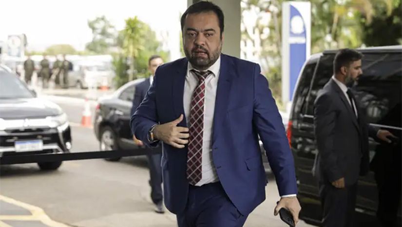   A ação tem como objetivo apurar a atuação de um conglomerado suspeito de utilizar estruturas societárias e financeiras para ocultação patrimonial, dissimulação de bens e evasão de recursos ao exterior.