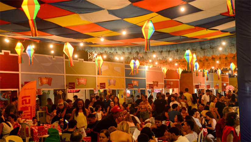   Ao meio dia, começa a sequencia de shows no Polo Arraiá do Povo Poeta Zé Lima, no Parque Armando Buá. Antes, no início da manhã, havia forró nos mercados públicos. À noite, terá espetáculo Chuva de Bala no País de Mossoró, no adro da Igreja São Vicente, além de apresentações culturais no Polo Antônio Francisco, comidas típicas na Cidadela, festival de quadrilhas juninas na Arena Deodete Dias, e shows religiosos no Igreja São João, no bairro Doze Anos.  Em todos os polos, foi montado estrutura de segurança e saúde
