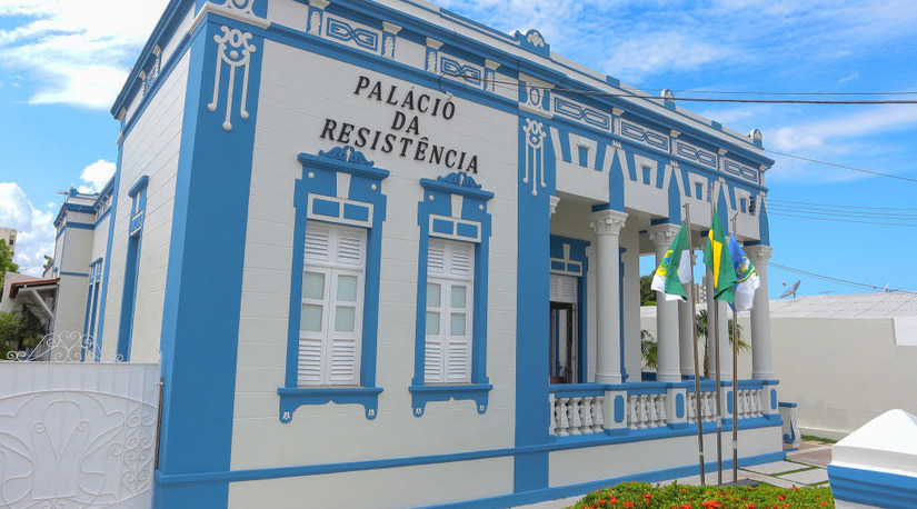 Imagem 1 -  A Prefeitura de Mossoró publicou a portaria nº 596 no Diário Oficial do Município, nomeando candidatos do cadastro reserva do concurso da Secretaria Municipal de Saúde para os cargos de Enfermeiro, Psicólogo, Técnico de Enfermagem, Técnico em Raio X e Técnico de Segurança do Trabalho. Os convocados devem apresentar os documentos e exames médicos na Secretaria Municipal de Gestão e Desenvolvimento de Pessoas (Segepe), das 7h às 17h, para garantir a posse, que ocorrerá em até 30 dias sob pena de preclusão da vaga.