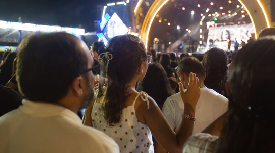   A terceira noite do festival gospel "Mossoró Sal & Luz" reuniu grande público na Estação das Artes, destacando apresentações de Estefherson Carlos, Banda Cristo Vive, Julianny Souza e Banda Morada. O evento continua até sábado (25) com atrações como Aline Barros e Anderson Freire.