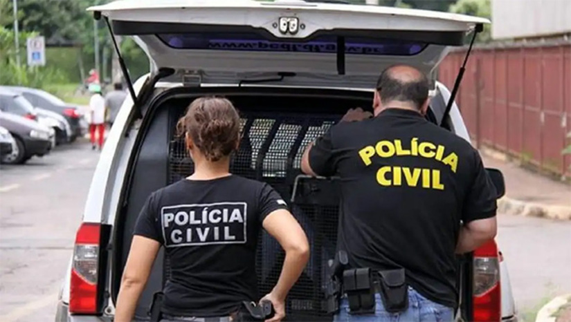   Segundo a PCDF, os suspeitos compartilhavam manuais para fabricação de explosivos. As comunicações analisadas durante as investigações mostram referências reiteradas a Brasília, como destino de uma mobilização prevista para ocorrer durante o período eleitoral.  A operação teve como alvo oito investigados, com idades entre 19 e 31 anos, nos estados de Santa Catarina, do Paraná, de São Paulo, Pernambuco e do Rio Grande do Sul.