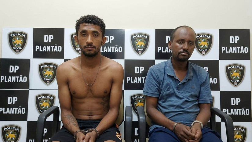   A captura de Rafael Nogueira do Nascimento, 37 anos, e Paulo Henrique Oliveira Fontes, 30 anos, pela Polícia Civil do Rio Grande do Norte encerra as buscas pelo assalto à Drogaria Globo no bairro Santo Antônio. Identificados por imagens de segurança, a dupla confessou a autoria do crime patrimonial e foi transferida para a Cadeia Pública local.