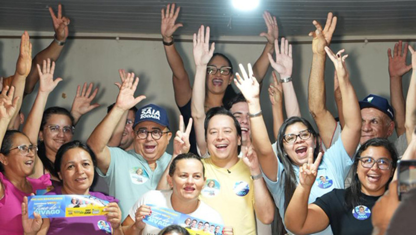   Durante o encontro, os moradores destacaram o trabalho que vem sendo realizado pela Prefeitura de Caraúbas na comunidade, reconhecendo os avanços e as ações desenvolvidas pela gestão municipal. A presença do prefeito também foi marcada por conversas, escuta popular e pela reafirmação do compromisso de seguir buscando melhorias para a população.