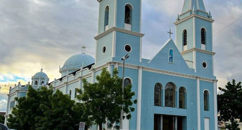   Programação da Paróquia de Santa Luzia para a próxima segunda-feira (2) inclui celebração presidida pelo bispo diocesano, Dom Francisco de Sales; igreja católica local orienta fiéis a transformarem a saudade em orações.