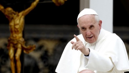 Imagem 1 -  Papa Francisco: Chuva e semblante pálido, marca missa da Páscoa