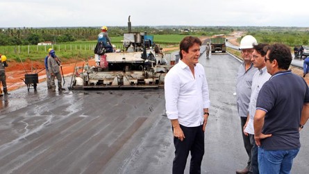   Obras do acesso sul ao Aeroporto de São Gonçalo avançam 