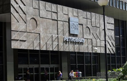Imagem 1 -  Agência de classificação de risco rebaixa nota da Petrobras