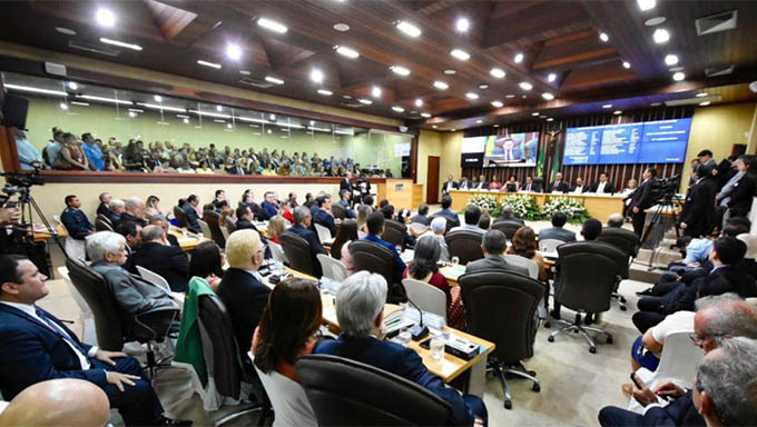 Imagem 1 -  Deputados tomam posse para 62ª legislatura e defendem união pelo RN