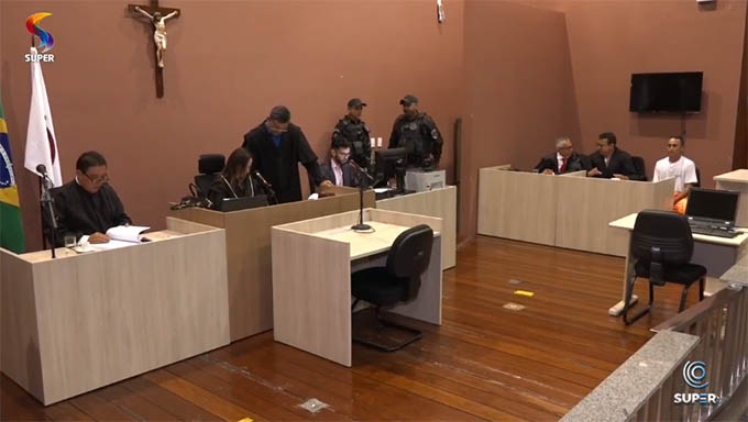 Imagem 1 -  Acusado de matar a ex por ciúmes pega 15 anos de prisão em regime fechado