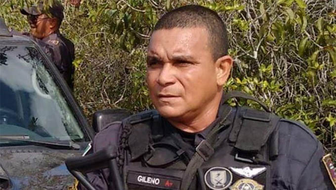 Imagem 1 -  Quadrilha explode carro forte e acerta tiro de fuzil em sargento