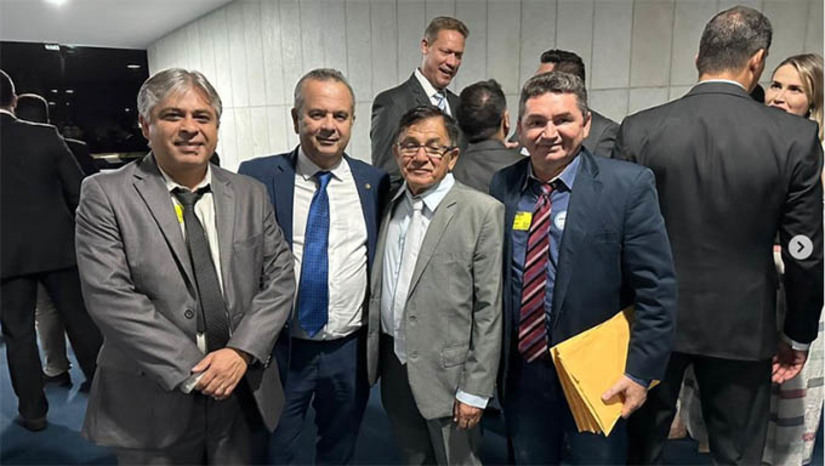 Imagem 1 -  Prefeito pede recursos a 5 deputados e a 2 senadores em Brasília